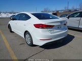Hyundai Elantra Le 5NPD74LF6HH124034 снимка