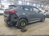 Hyundai Tucson Essential W/Safety Package KM8J23A40KU027515 fotografie