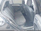 Volkswagen Golf 3VW217AU2FM103018 снимка