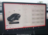 Tesla Model Y 7SAYGDEEXNF572151 fotografie