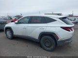 Hyundai Tucson Essential Awd KM8JBCAEXNU074712 снимка