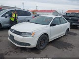 Volkswagen Jetta 2.0L Trendline/2.0L Trendline+ 3VW2K7AJ4BM382050 photo