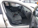 Volkswagen Golf 2.5L Comfortline/2.5L Highline/2.5L Trendline WVWDA7AJ7AW236352 photo