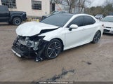 Toyota Camry 4T1B61HK3JU117984 снимка