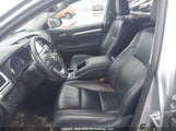Toyota Highlander Xle 5TDJZRFH9KS604903 снимка
