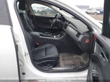 Jaguar Xf SAJBJ4BN8HCY33689 снимка