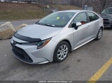 Toyota Corolla Le 5YFBPMBE4NP320200 снимка