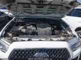 Toyota Tacoma 5TFDZ5BN1JX036463 fotografie