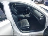 Honda Accord Touring 2.0T 1HGCV2F97JA800520 fotografie
