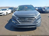 Hyundai Tucson Limited/Sport And Eco/Se KM8J3CA43HU352262 photo