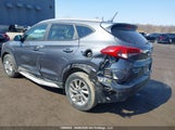 Hyundai Tucson Limited/Sport And Eco/Se KM8J3CA43HU352262 photo