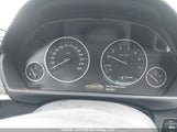 BMW 335 Xi WBA3B9C53DF585384 fotografie