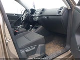 Volkswagen Tiguan S/Se/Sel/R-Line WVGJV7AX3FW080017 снимка