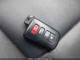 Toyota Corolla 2T1BURHE4KC137193 снимка