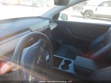 Tesla Model Y Long Range 5YJYGDEE7MF267167 fotografie