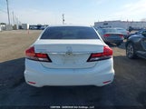 Honda Civic Sedan 2HGFB2F58FH052355 снимка