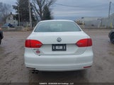 Volkswagen Jetta 2.0L Trendline+ 3VW2K7AJ4EM281935 photo