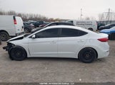 Hyundai Elantra Le 5NPD74LF3HH110494 снимка