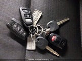 Hyundai Elantra Le 5NPD74LF6JH312316 снимка