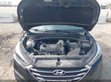 Hyundai Tucson Value KM8J3CA26JU646307 снимка