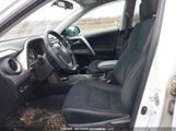 Toyota Rav4 Xle 2T3RFREV5FW266066 снимка