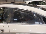 Mercedes-Benz E 550 WDDKJ7CB4AF011373 снимка