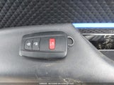 Toyota C-Hr Xle/Le/Limited JTNKHMBX4L1084059 снимка