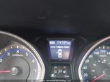 Hyundai Elantra Gt KMHD25LH0EU182949 снимка