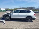 Volkswagen Tiguan Se/Sel/Sel R-Line Jet-Black/Sel R-Line 3VV2B7AX1KM021951 photo