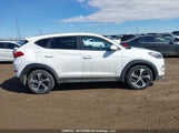 Hyundai Tucson Premium 1.6 KM8J3CA22GU097455 снимка