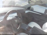 Tesla Model Y 7SAYGDEF3RF072119 снимка