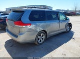 Toyota Sienna Le V6 5TDKK3DC6CS236727 снимка