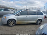 Chrysler Town & Country Touring 2A4RR5D16AR212304 photo