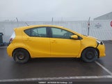 Toyota Prius C JTDKDTB32E1084216 снимка