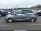 Kia Rondo KNAHT8A32F7086457 fotografie