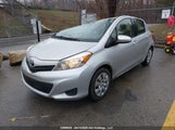 Toyota Yaris JTDKTUD39DD569519 снимка