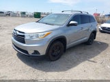 Toyota Highlander Le/Le Plus 5TDZKRFH5GS157324 снимка