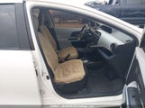 Toyota Prius C JTDKDTB38C1503456 снимка