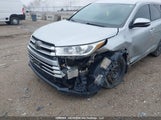 Toyota Highlander Le 5TDZZRFH9JS277100 снимка