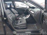 Honda Accord Touring 1HGCR2F02GA807471 снимка