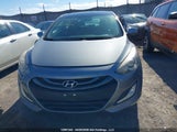 Hyundai Elantra Gt Se KMHD35LH2EU210957 снимка
