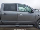 Nissan Titan Platinum Reserve/Pro-4X/S/Sl/Sv 1N6AA1EJ3HN528944 fotografie