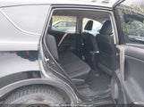 Toyota Rav4 Le 2T3BFREVXHW639820 снимка