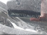 Mazda 3 Gs 3MZBN1V72JM235727 снимка