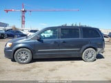Chrysler Town & Country Touring 2C4RC1CG9ER118624 fotografie