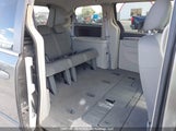 Volkswagen Routan S 2V4RW4DX2AR229393 снимка