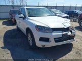Volkswagen Touareg V6 WVGEF9BP6DD010013 photo
