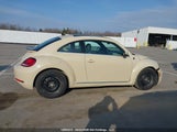 Volkswagen Beetle Wolfsburg Edition 3VWJD7AT7KM700301 снимка