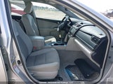 Toyota Camry Hybrid/Le/Xle 4T1BD1FK4DU069263 fotografie