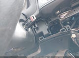 Honda Hr-V Lx 3CZRU6H33JM102155 снимка